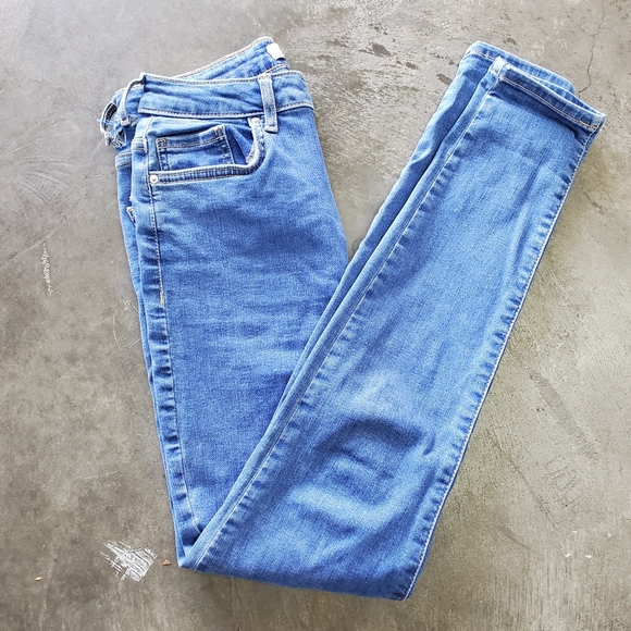 ⚡WOMEN'S FOREVER 21 JEANS⚡ - Picture 2 of 7